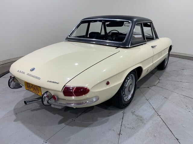 
								1969 Alfa Romeo Spider full									