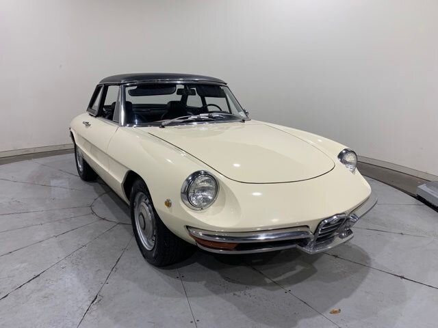 
								1969 Alfa Romeo Spider full									