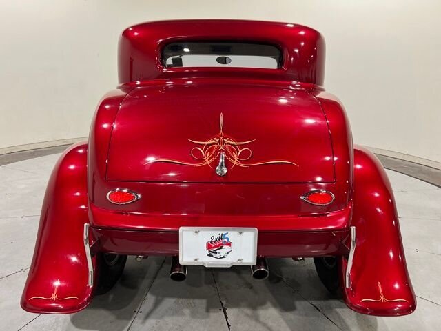 
								1932 Ford 3 Window Deuce Coupe full									