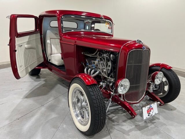 
								1932 Ford 3 Window Deuce Coupe full									