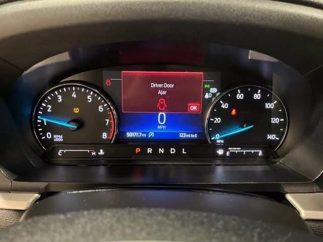 
								2021 Ford Explorer XLT full									