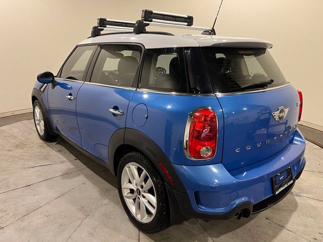 
								2013 MINI Countryman Base full									