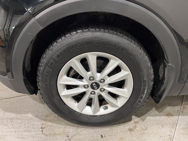 
								2020 Kia Sorento LX full									