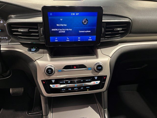 
								2021 Ford Explorer XLT full									