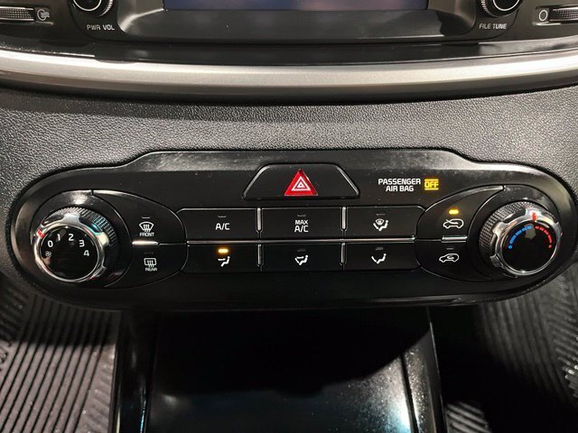 
								2020 Kia Sorento LX full									