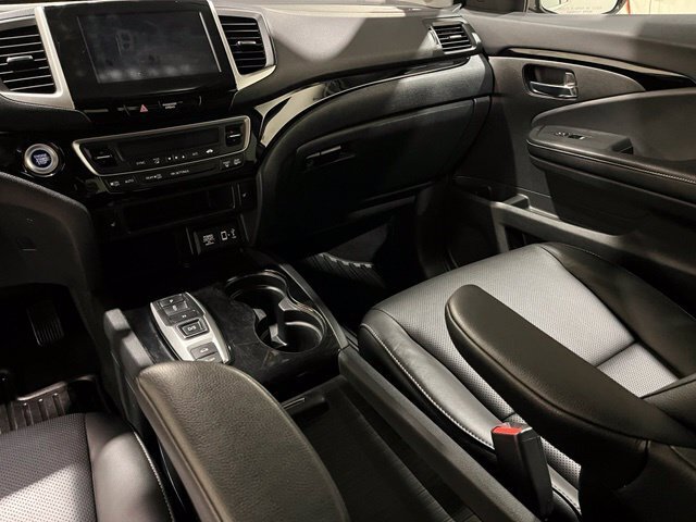 
								2020 Honda Ridgeline RTL-E full									