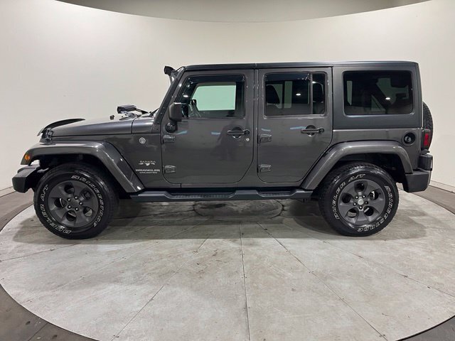 
								2017 Jeep Wrangler Unlimited Sahara full									