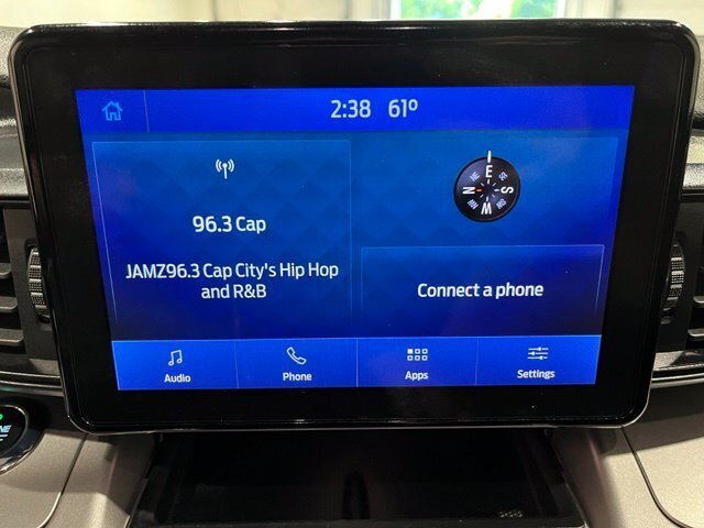 
								2021 Ford Explorer XLT full									