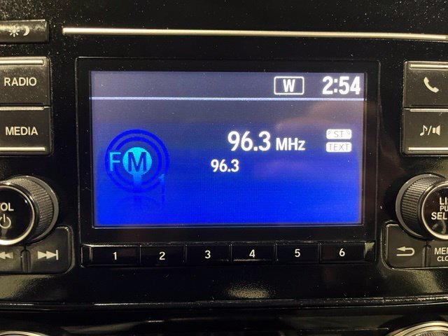 
								2017 Honda CR-V LX full									