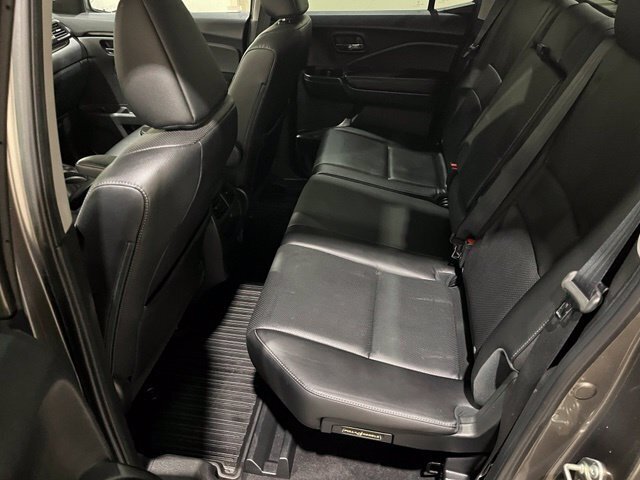 
								2020 Honda Ridgeline RTL-E full									