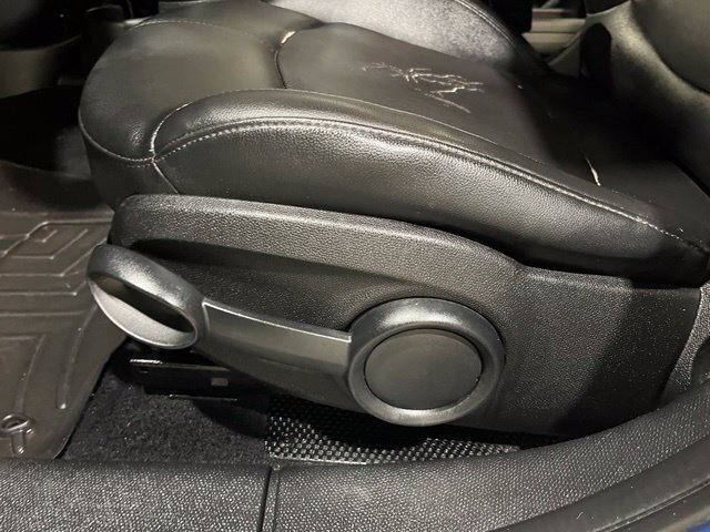 
								2013 MINI Countryman Base full									