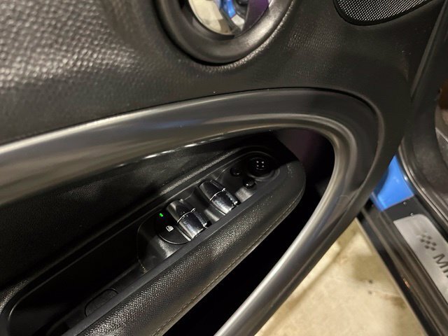 
								2013 MINI Countryman Base full									