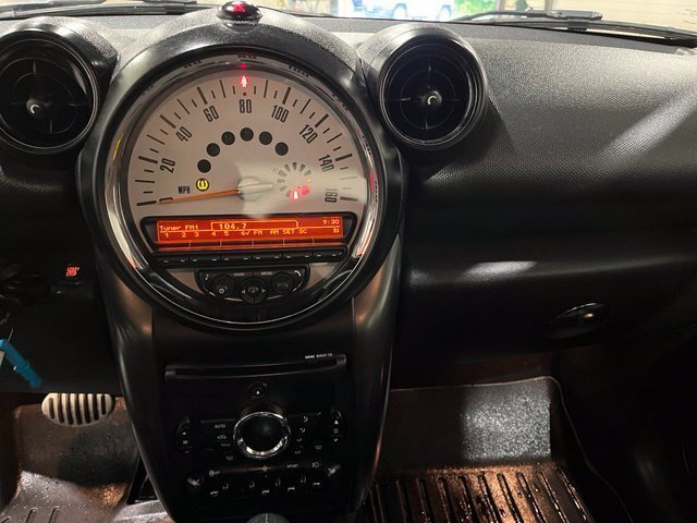 
								2013 MINI Countryman Base full									