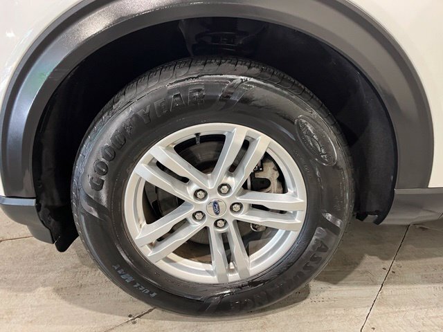 
								2021 Ford Explorer XLT full									