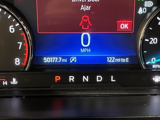 
								2021 Ford Explorer XLT full									