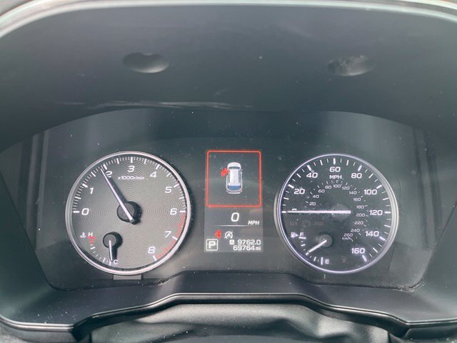 
								2020 Subaru Outback Premium full									