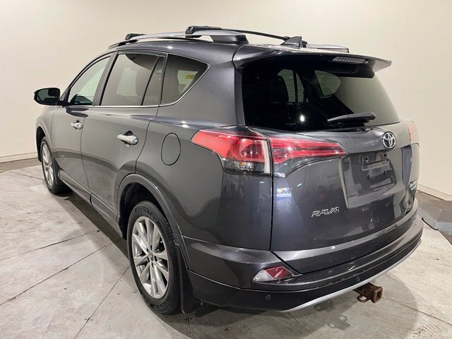 
								2017 Toyota RAV4 Platinum full									