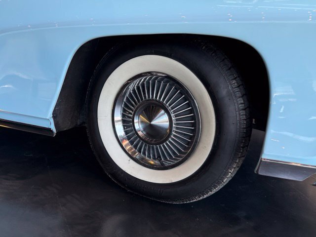 
								1958 Lincoln Continental full									