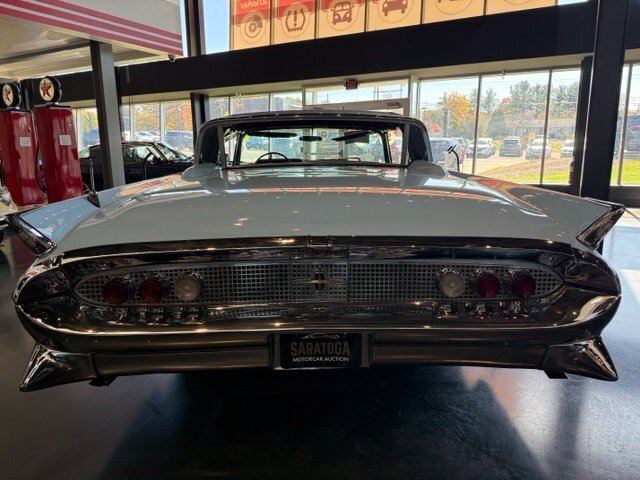 
								1958 Lincoln Continental full									