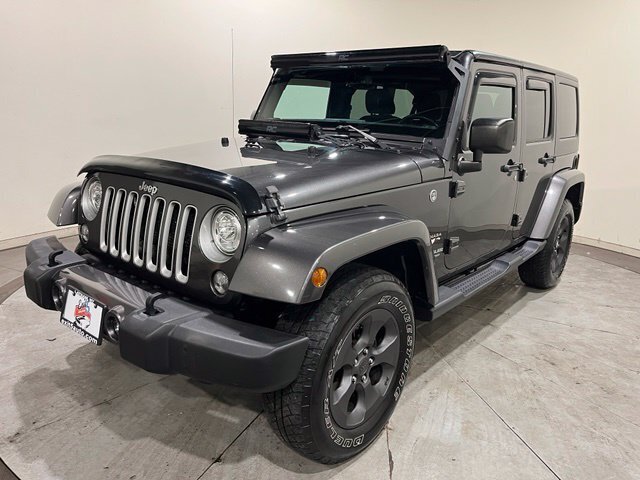 
								2017 Jeep Wrangler Unlimited Sahara full									