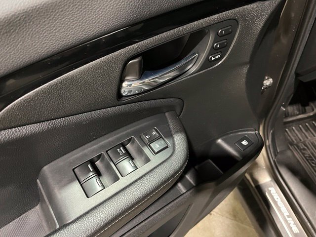 
								2020 Honda Ridgeline RTL-E full									