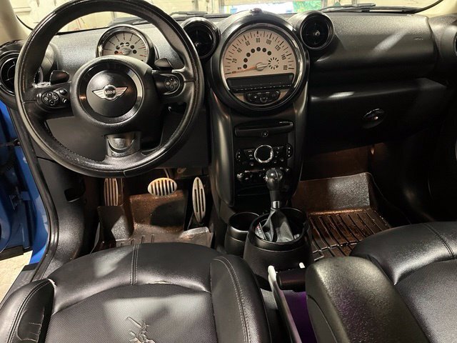 
								2013 MINI Countryman Base full									