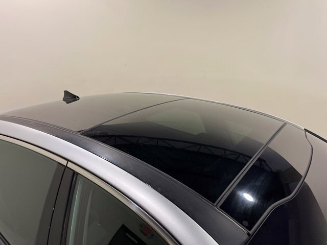
								2019 Kia Optima LX full									