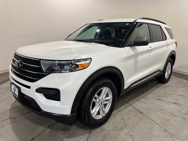 
								2021 Ford Explorer XLT full									