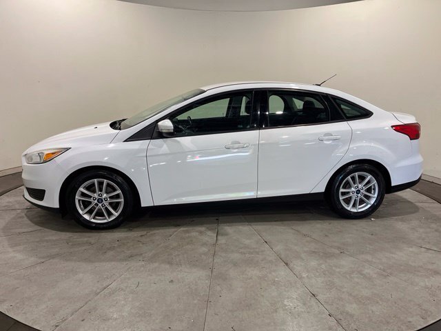 
								2017 Ford Focus SE full									