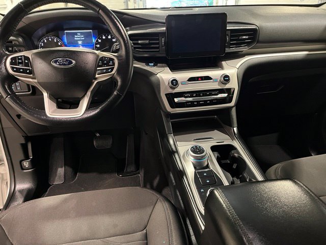 
								2021 Ford Explorer XLT full									