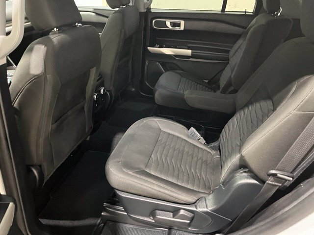 
								2021 Ford Explorer XLT full									