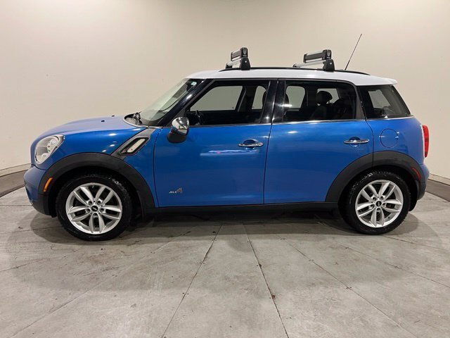 
								2013 MINI Countryman Base full									