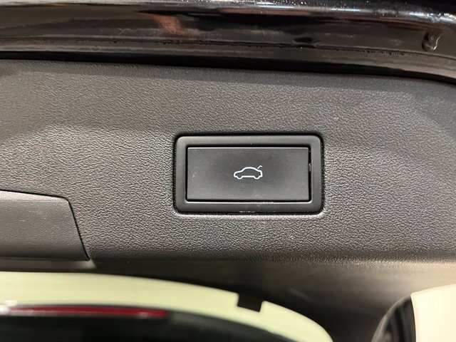 
								2023 Volkswagen ID.4 Pro S full									
