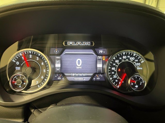 
								2021 RAM 1500 Big Horn/Lone Star full									