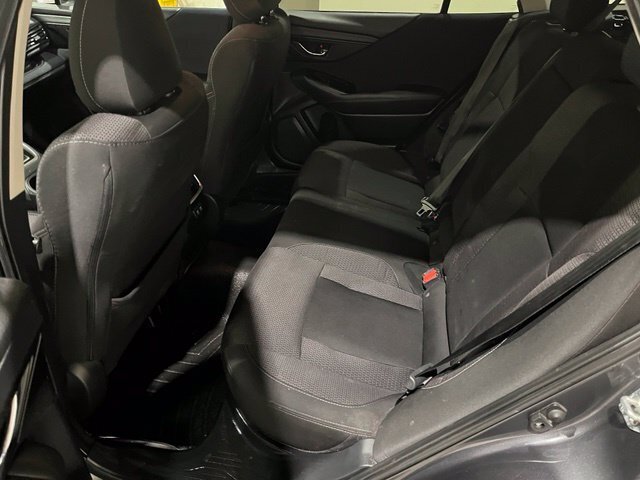 
								2022 Subaru Outback Premium full									