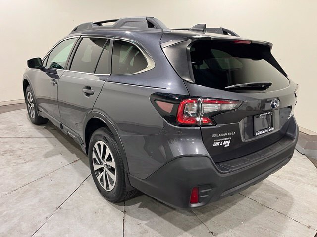 
								2020 Subaru Outback Premium full									