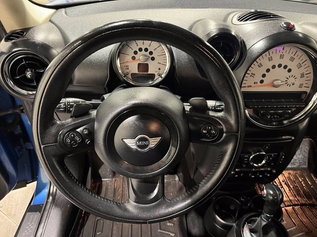 
								2013 MINI Countryman Base full									