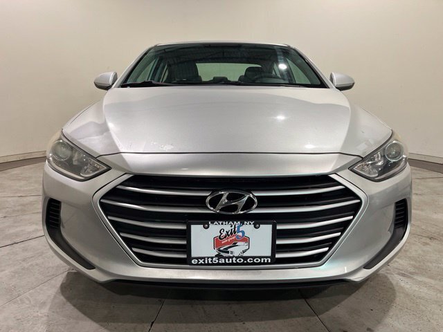 
								2017 Hyundai ELANTRA SE full									