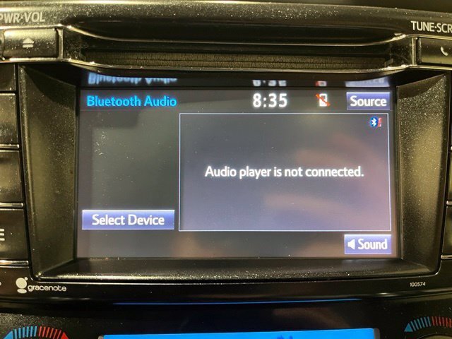 
								2017 Toyota RAV4 XLE full									