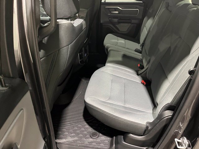 
								2021 RAM 1500 Big Horn/Lone Star full									