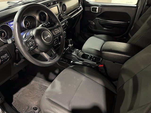 
								2019 Jeep Wrangler Sport full									