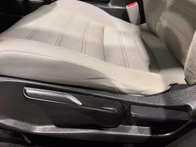 
								2017 Honda CR-V LX full									