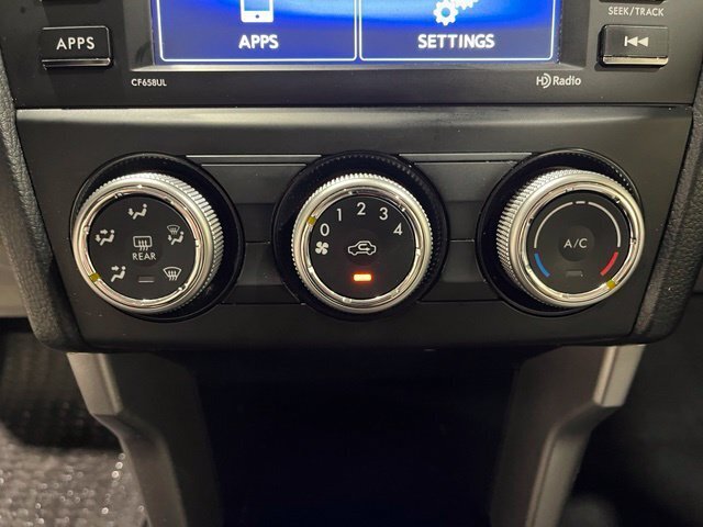 
								2017 Subaru Forester 2.5i full									