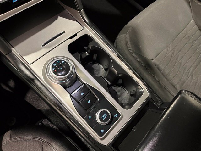 
								2021 Ford Explorer XLT full									