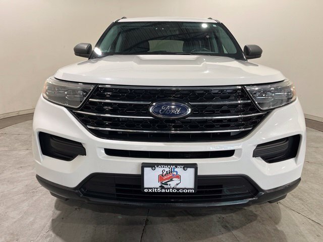 
								2021 Ford Explorer XLT full									