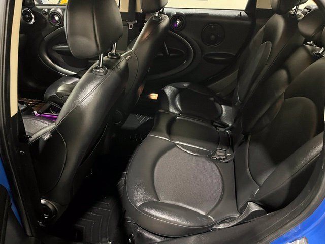 
								2013 MINI Countryman Base full									