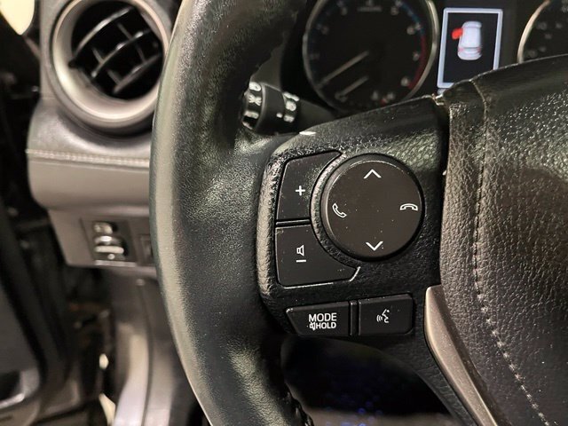 
								2017 Toyota RAV4 Platinum full									