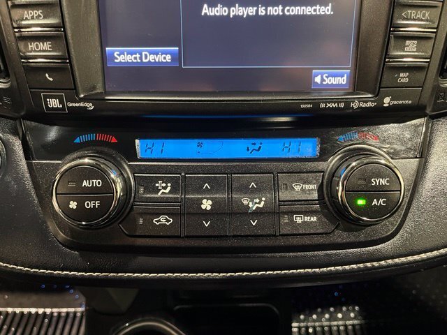 
								2017 Toyota RAV4 Platinum full									