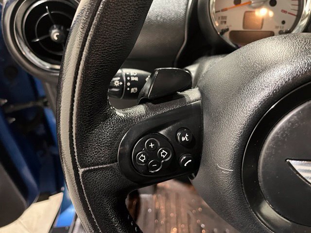 
								2013 MINI Countryman Base full									
